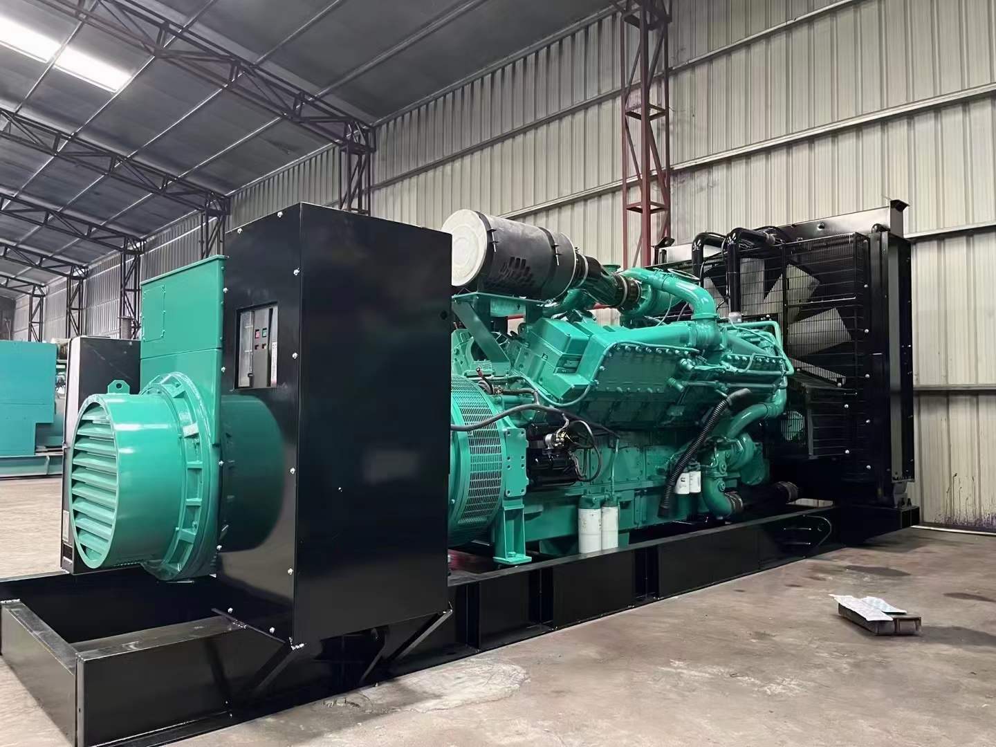 汉川如何降低 800kW 柴油发电机输出电流的波动？